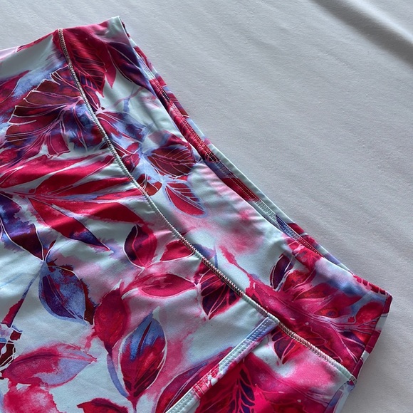 Reel Legends Floral Skort - Picture 4 of 8